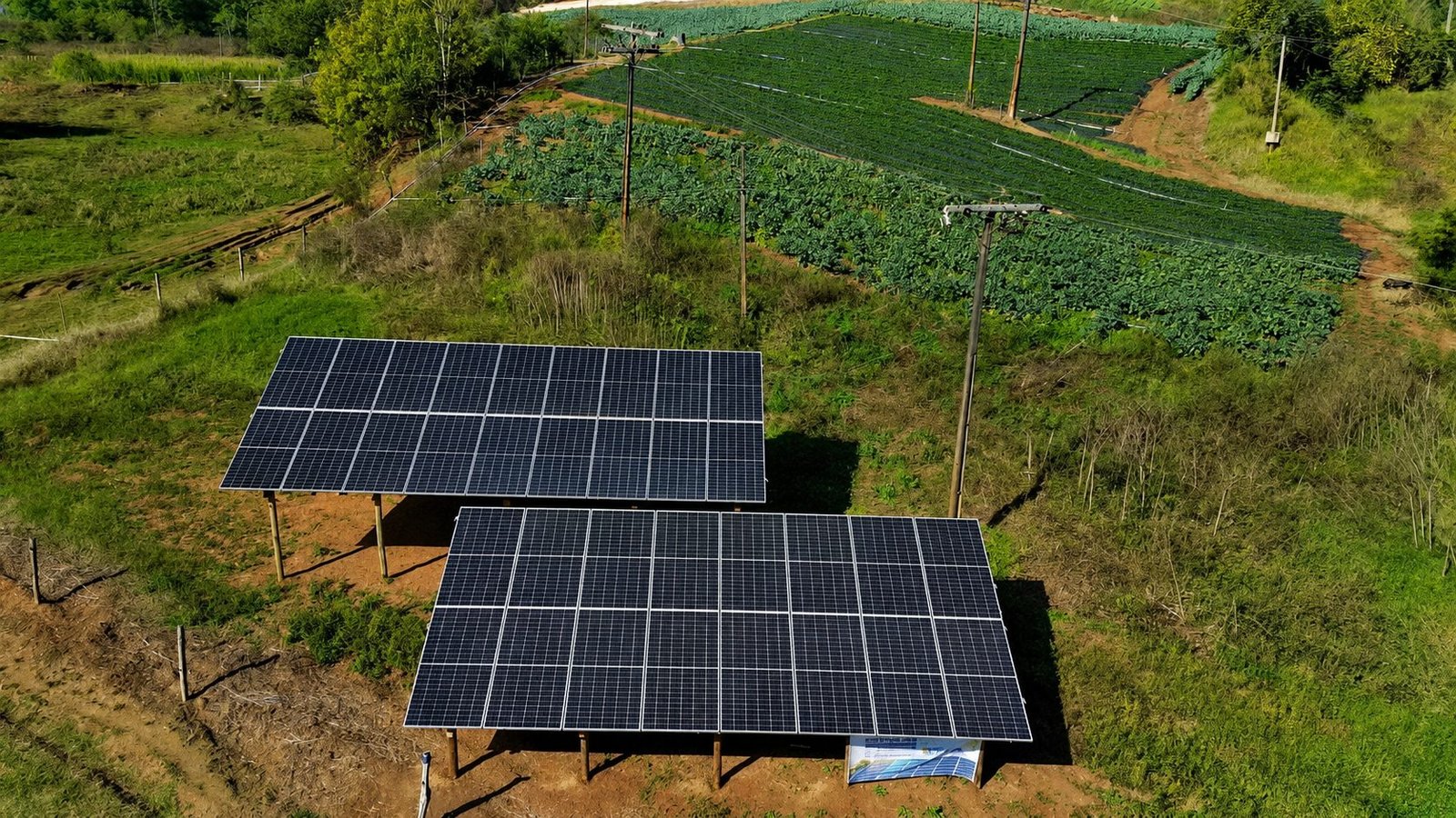 Painel solar instalado em residência no centro de Pouso Alegre - avaliação de Diego Faria no Google